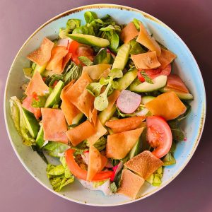 Fattoush salat restaurant a la pierre78 min